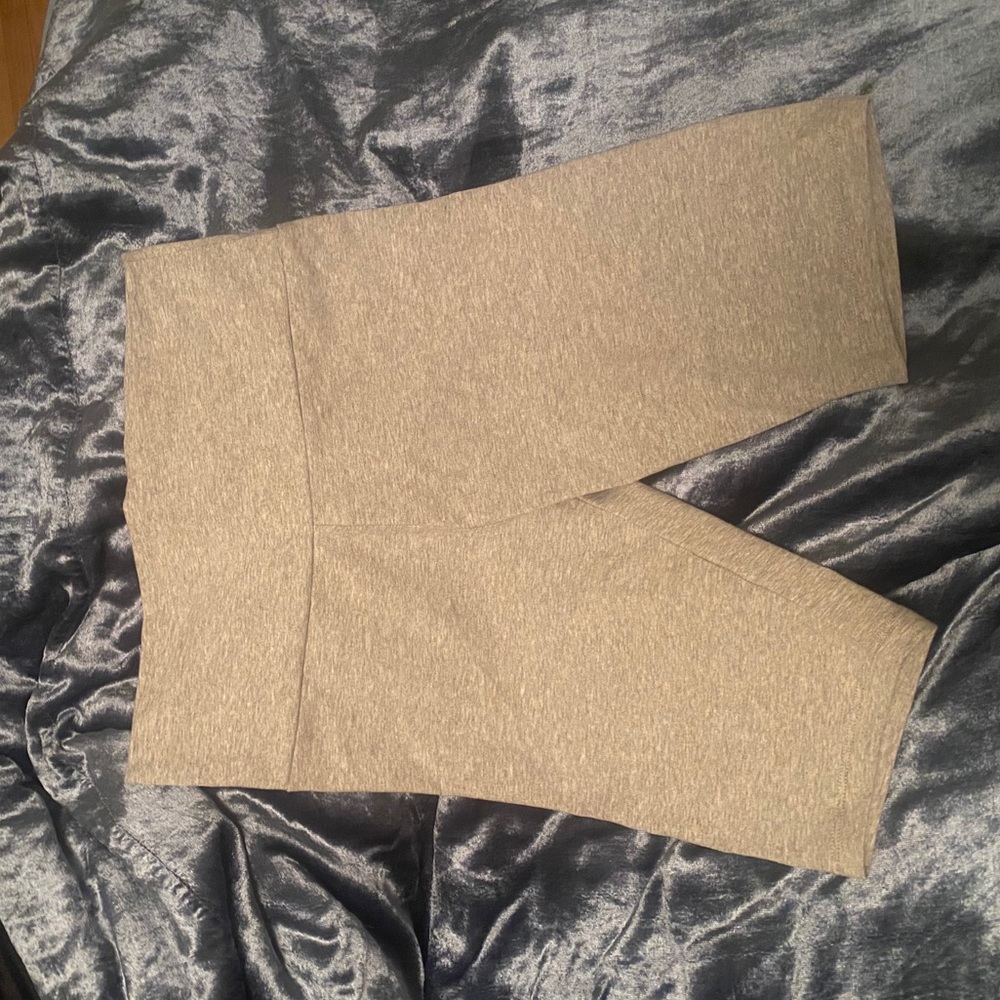 AMBIANCE | GRAY BIKER SHORTS